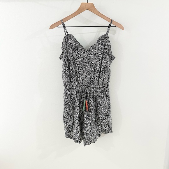 THML Ruffle Romper Black Size XS - Picture 3 of 7